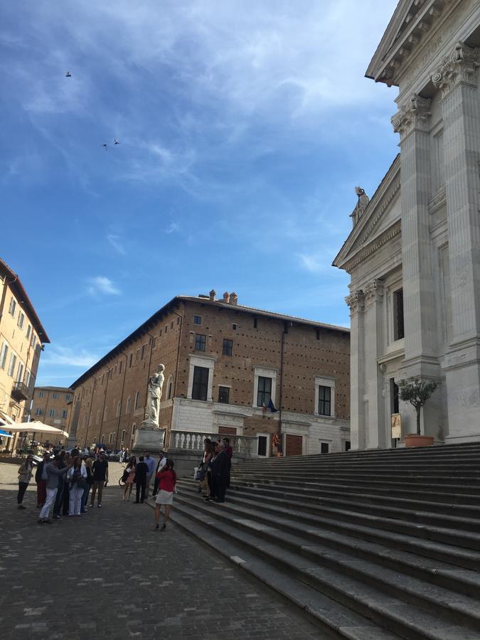 Il Cortegiano Hotel Urbino Buitenkant foto