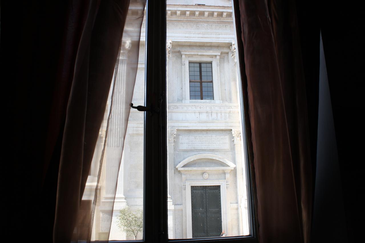 Il Cortegiano Hotel Urbino Buitenkant foto