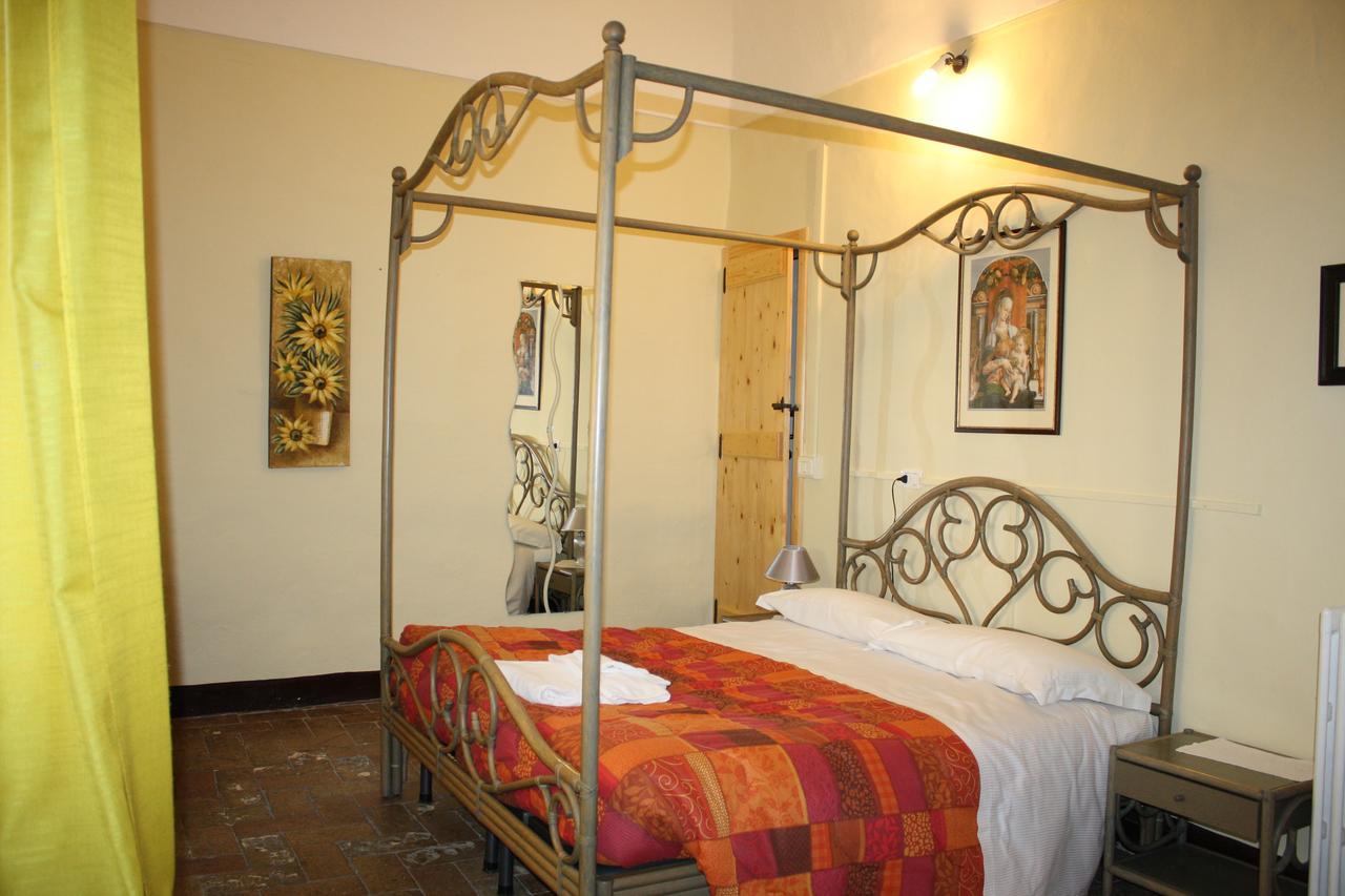 Il Cortegiano Hotel Urbino Buitenkant foto